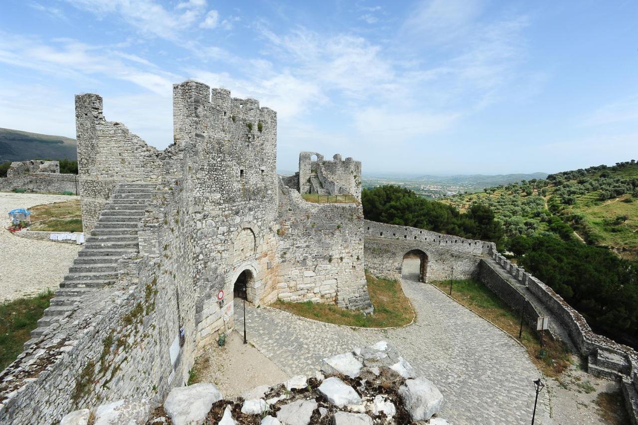 Berati Castle Hotel Exterior photo